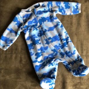 Garanimals One Pieces - Garanimals and Carters Fleece sleepers Garanimals One Pieces - Garanimals and Carters Fleece sleepers